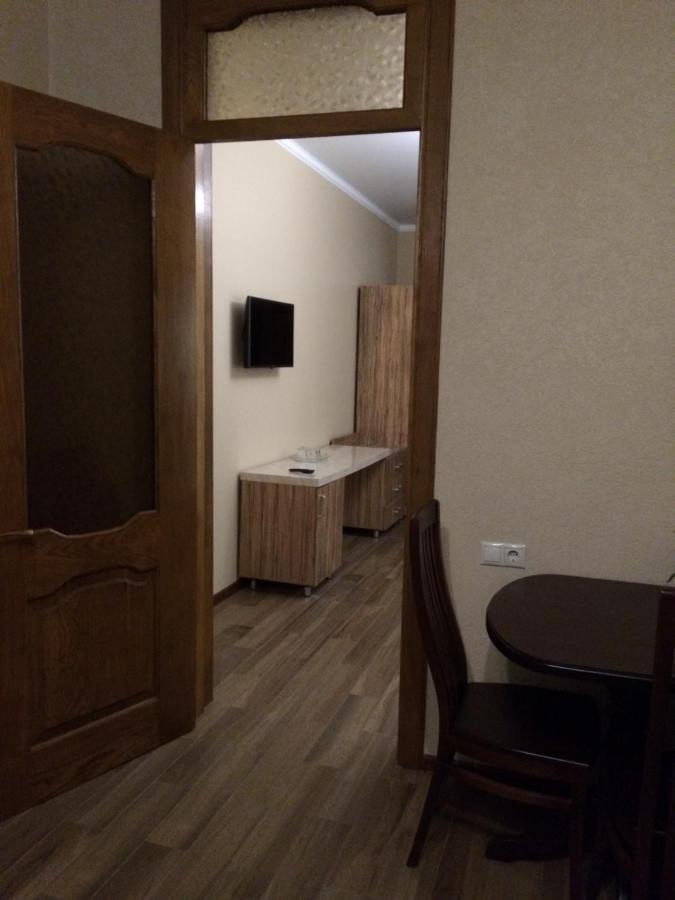 Hotel San Arda ガグラ エクステリア 写真