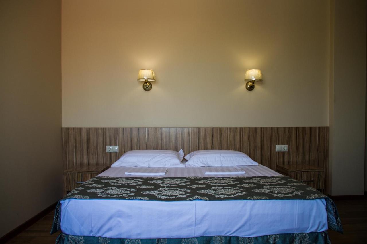 Hotel San Arda ガグラ エクステリア 写真